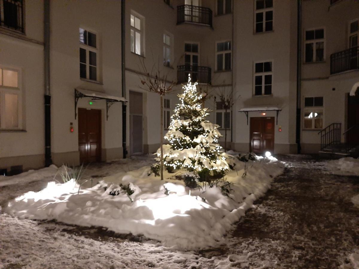 1 Syp, Kawa Vertuo, Kosmetyki Ada, 3 Min Metro Wilenska, By Visitwarsaw Apartments 외부 사진
